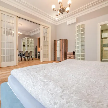 Apartman Palace Petrarca *