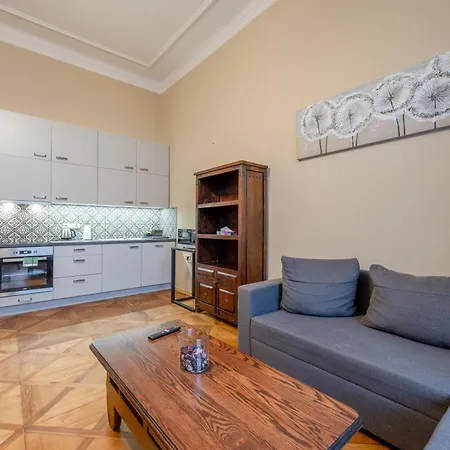 Apartman Palace Petrarca *
