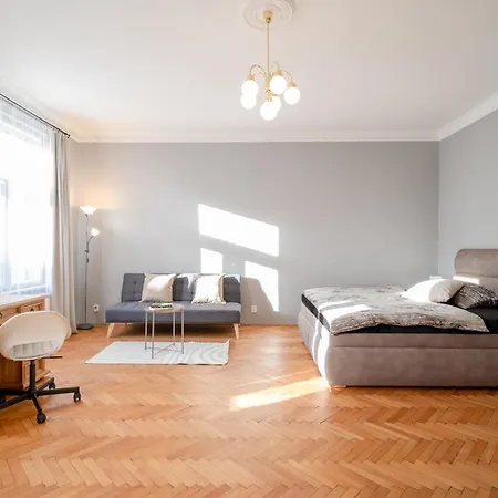 Apartman Palace Petrarca *