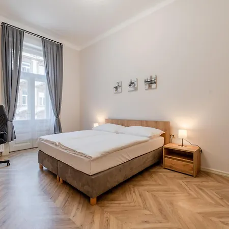 Apartman Palace Petrarca