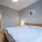 Palace Petrarca Apartman *